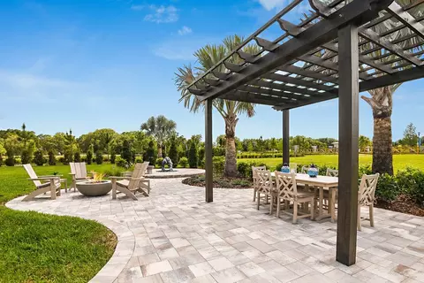 Other - 10517 Meadowrun Dr, Lithia, FL 33547 photo 2 of 9