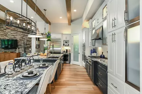 Kitchen - 10517 Meadowrun Dr, Lithia, FL 33547 photo 1 of 6