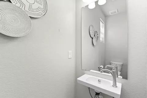 Bath - 624 Wagon Wheel Way, Bennett, CO 80102 photo 3 of 3
