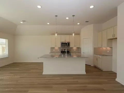 Kitchen - 962 Garden Path Dr, Willis, TX 77378 photo 1 of 4