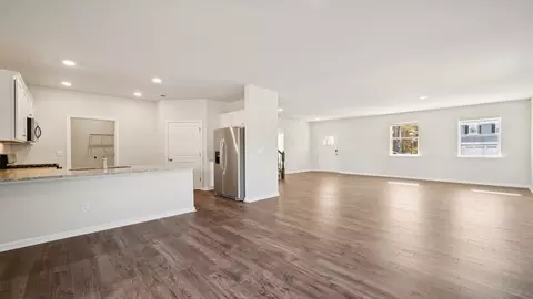 Living - 5215 Corolla Dr, Suffolk, VA 23435 photo 6 of 7