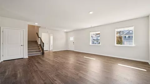 Living - 5215 Corolla Dr, Suffolk, VA 23435 photo 2 of 7