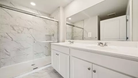 Bath - 5215 Corolla Dr, Suffolk, VA 23435 photo 2 of 9
