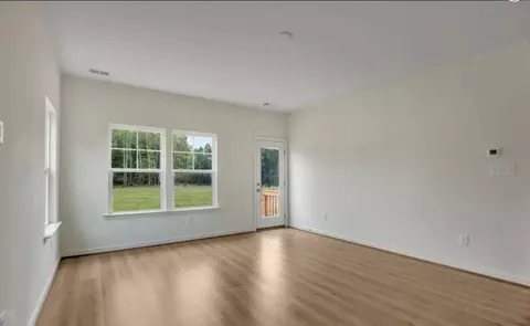 Living - 27 Cribbs Ln, Middlesex, NC 27557 photo 2 of 5