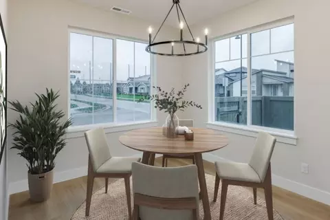 Dining - 60931 SE Ambassador Dr, Bend, OR 97702 photo 1 of 1