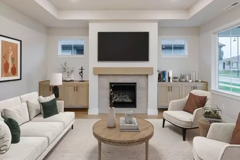 Living - 60931 SE Ambassador Dr, Bend, OR 97702 photo 1 of 1