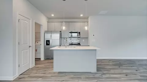 Kitchen - 88 Hydrangea Cir, Fairburn, GA 30213 photo 2 of 3