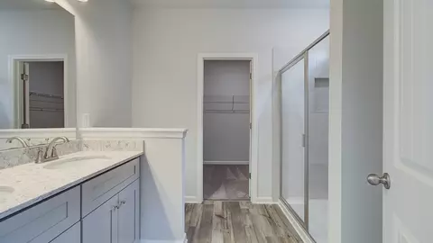 Bath - 88 Hydrangea Cir, Fairburn, GA 30213 photo 1 of 4