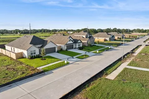 View/Area - 1907 Greenbrier Ct, Rosenberg, TX 77471 photo 8 of 9