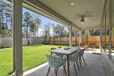Exterior - 1907 Greenbrier Ct, Rosenberg, TX 77471 photo 7 of 11