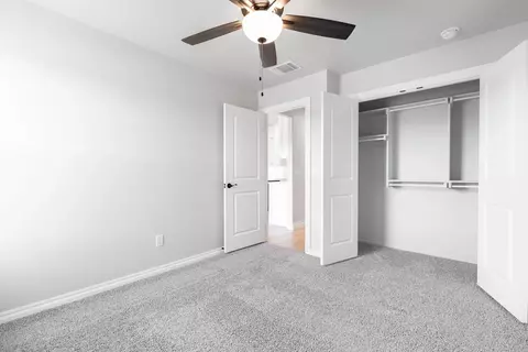 Bedroom - 932 Hydrangea Way, Edmond, OK 73034 photo 10 of 14