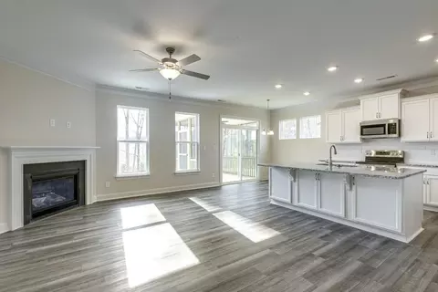 Living - 3082 Constitution Ln, Gastonia, NC 28056 photo 3 of 3