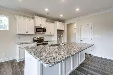 Kitchen - 3082 Constitution Ln, Gastonia, NC 28056 photo 3 of 8