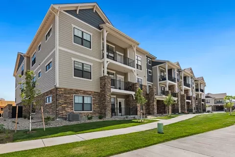 3425 Triano Creek Dr #101, Loveland, CO 80538