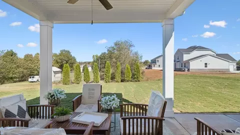 Exterior - 315 Harvest Point Blvd, Spring Hill, TN 37174 photo 10 of 16