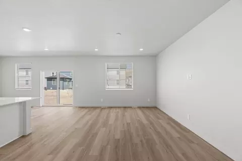 Living - 862 Eden St, Eagle Mountain, UT 84005 photo 1 of 2