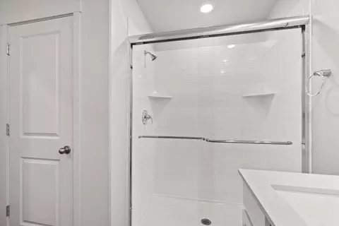 Bath - 862 Eden St, Eagle Mountain, UT 84005 photo 3 of 7
