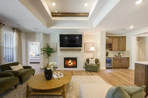 Living - 910 Arthur Trl, Aurora, OH 44202 photo 1 of 3