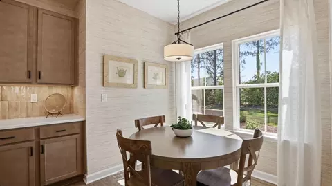 Dining - 4402 Abercorn Dr, Suffolk, VA 23435 photo 3 of 5