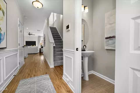 Entry Way - 29 Gresham Ct, Dunn, NC 28334 photo 2 of 7