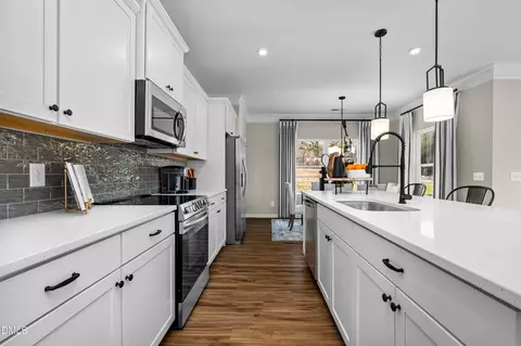 Kitchen - 29 Gresham Ct, Dunn, NC 28334 photo 2 of 7