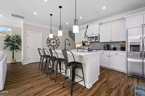Kitchen - 29 Gresham Ct, Dunn, NC 28334 photo 4 of 7