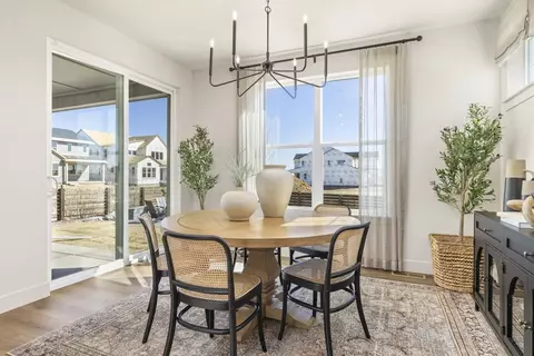 Dining - 5841 Aspenglow St, Longmont, CO 80504 photo 2 of 6