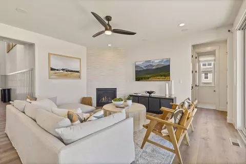 Living - 5841 Aspenglow St, Longmont, CO 80504 photo 5 of 7