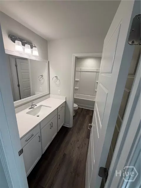 Bath - 207 Pinebury Rd, Pooler, GA 31322 photo 2 of 3