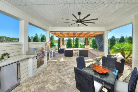 Exterior - 100 Plantation Bay Dr, Ormond Beach, FL 32174 photo 12 of 18