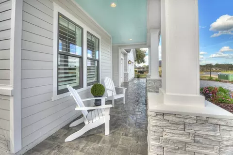 Exterior - 100 Plantation Bay Dr, Ormond Beach, FL 32174 photo 8 of 18