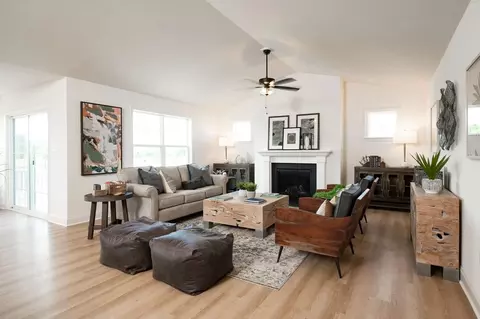 Living - 333 Amber Dr, Lititz, PA 17543 photo 1 of 2