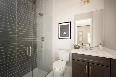 Bath - 8876 Oceana Way, Naples, FL 34114 photo 3 of 3