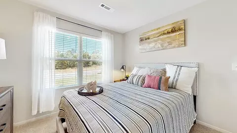 Bedroom - Blackberry Ridge Dr., Mcloud, OK 74851 photo 6 of 7
