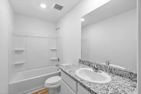 Bath - 14807 Nest Jct, Von Ormy, TX 78073 photo 2 of 2