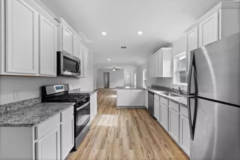 Entry Way - 14807 Nest Jct, Von Ormy, TX 78073 photo 1 of 1