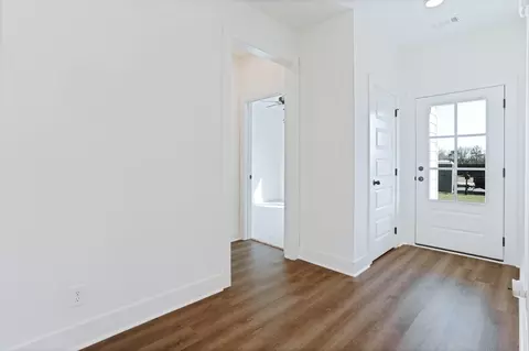 Entry Way - 100 Firefly Ln, Opelika, AL photo 1 of 3