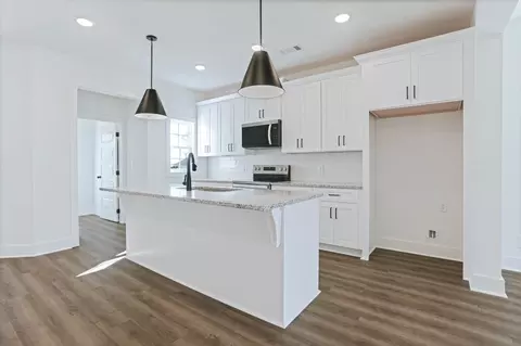 Kitchen - 100 Firefly Ln, Opelika, AL photo 1 of 4