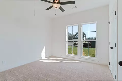 Bedroom - 100 Firefly Ln, Opelika, AL photo 2 of 7
