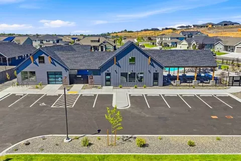 Exterior - 5716 Flathead Ave, Pasco, WA 99301 photo 6 of 7