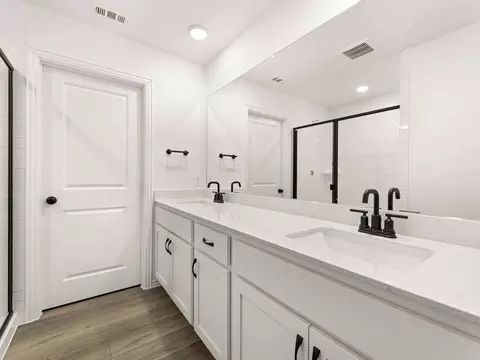 Bath - 3993 Olin Way, Celina, TX 75009 photo 2 of 5