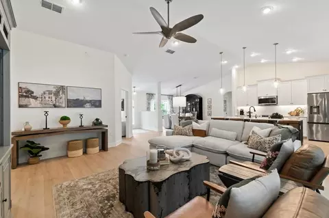 Living - 51 E Diamond Dr, Palm Coast, FL 32164 photo 1 of 1