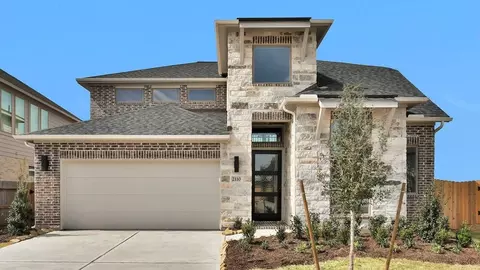 2110 Pine Acre Dr, Richmond, TX 77469