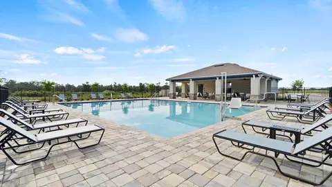 Exterior - 219 Spindlewood Blvd, Dundee, FL 33838 photo 6 of 7