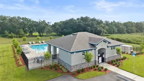Exterior - 219 Spindlewood Blvd, Dundee, FL 33838 photo 4 of 5