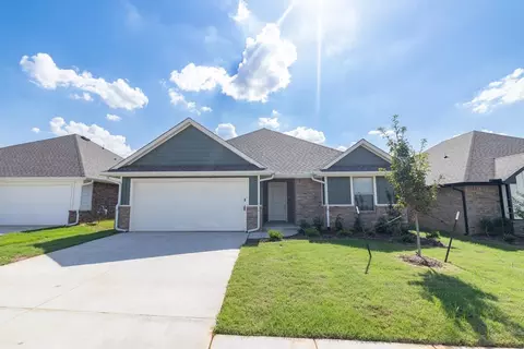 9204 NW 119th St, Yukon, OK 73099