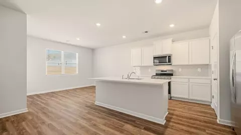 Kitchen - 539 Abbott Rd, Statham, GA 30666 photo 1 of 8