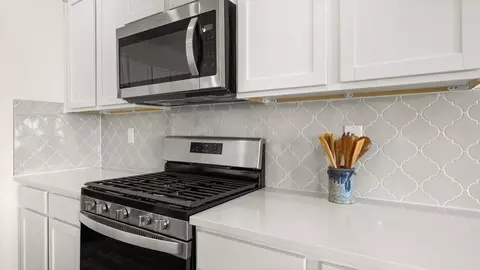 Kitchen - 539 Abbott Rd, Statham, GA 30666 photo 7 of 8