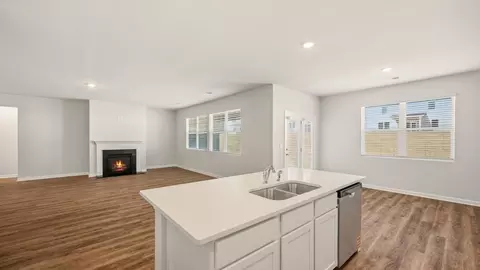 Kitchen - 539 Abbott Rd, Statham, GA 30666 photo 4 of 8