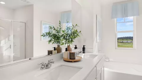 Bath - 539 Abbott Rd, Statham, GA 30666 photo 6 of 7